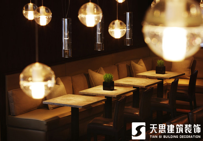 <a href=http://m.172138.cn/anli/ target=_blank class=infotextkey>合肥工裝</a>公司